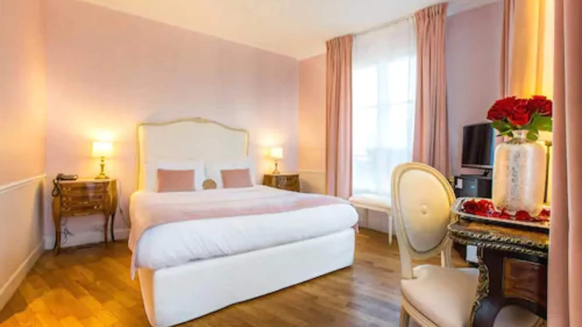 Hotel Eiffel Trocadero Paris