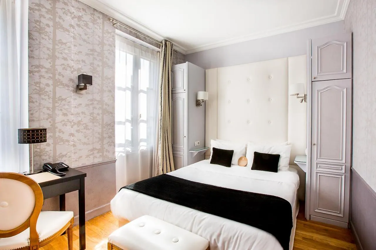 Eiffel Trocadero 4* Paříž